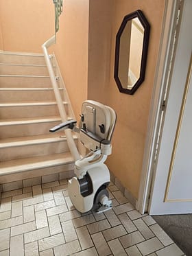 Monte-escalier installé par Serenika dans une maison à Feytiat, Haute-Vienne