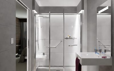 Aménager une salle de bain sécurisée et accessible : Nos solutions sur mesure 🚿♿